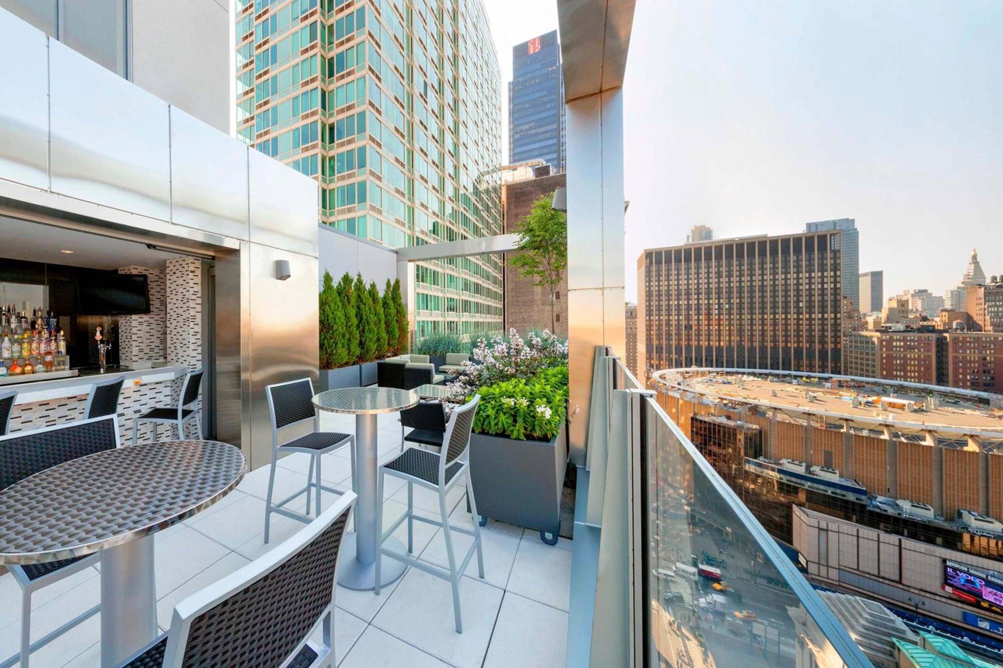Fairfield Inn & Suites By Marriott New York Midtown Manhattan/Penn Station Exterior foto